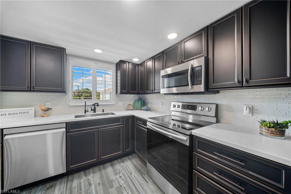 280 2nd AVE S 303