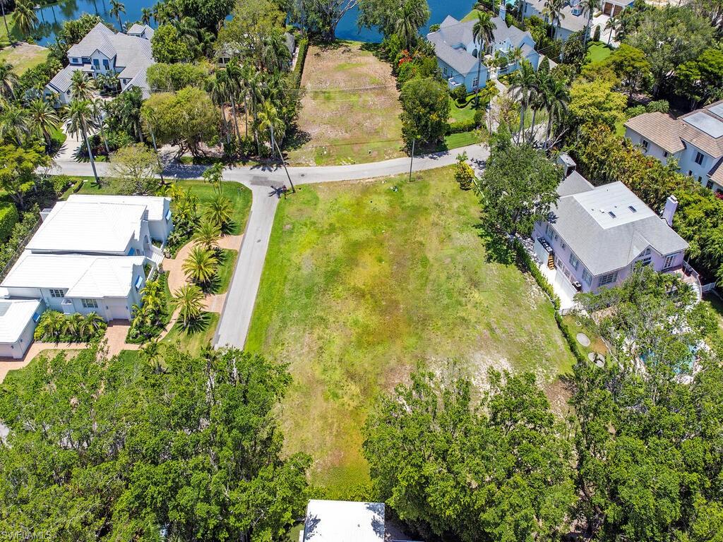2545 Lantern LN