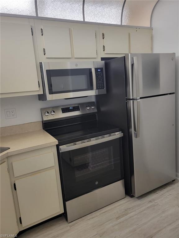 PINE RIDGE OF FORT MYERS VILLAGE - Residential