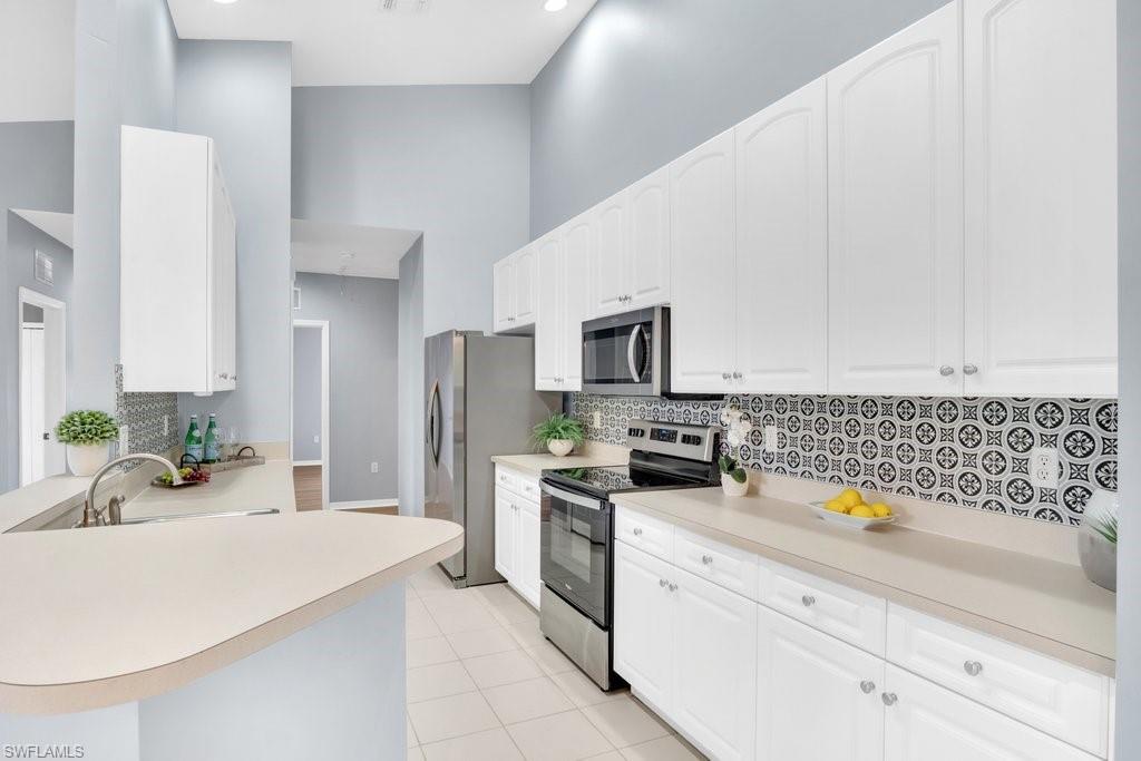 GULF HIDEAWAY - Residential