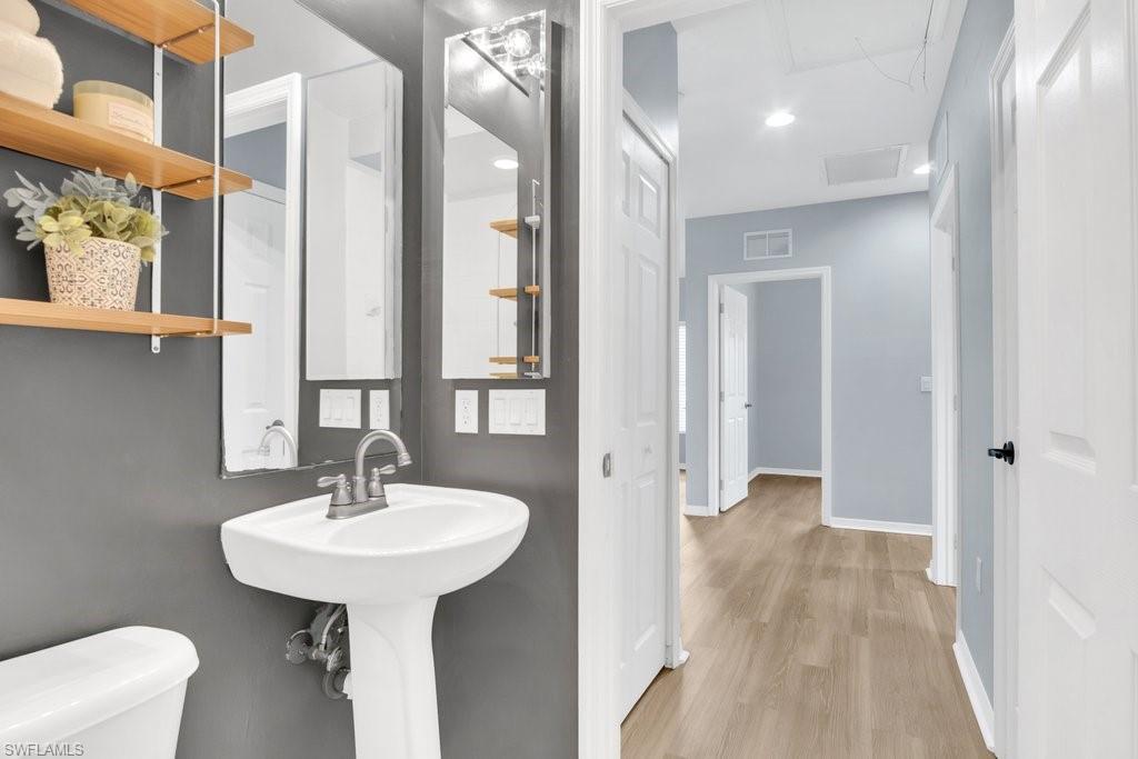 GULF HIDEAWAY - Residential