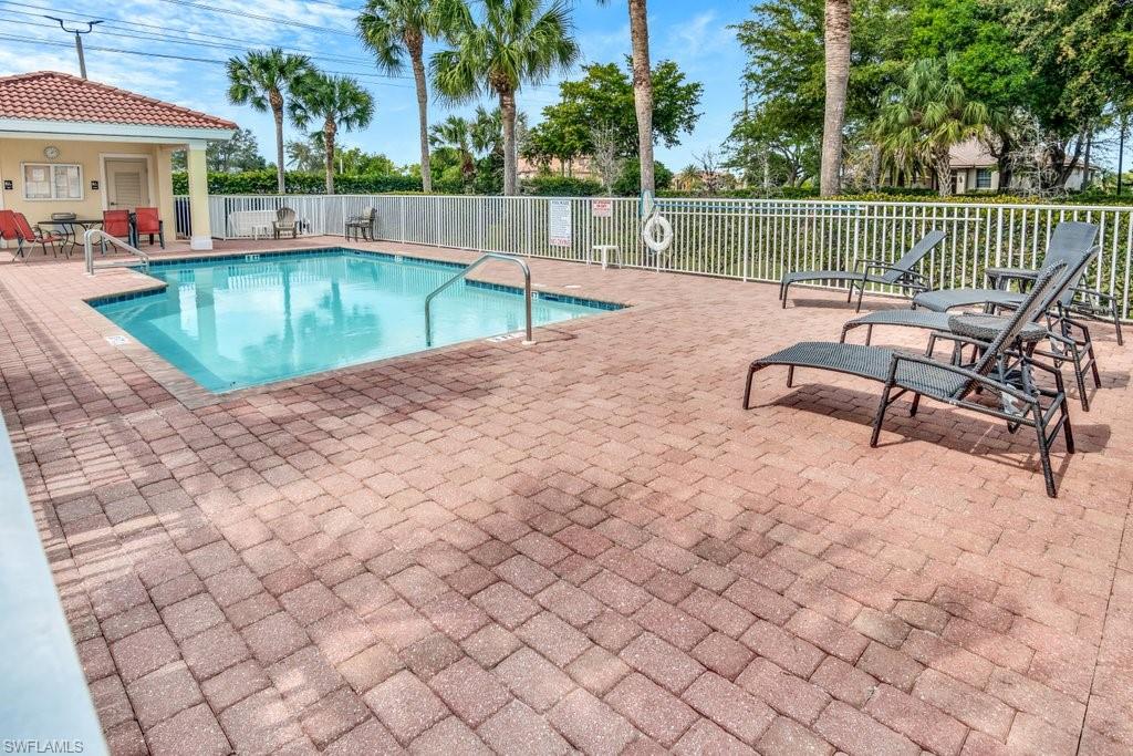 GULF HIDEAWAY - Residential