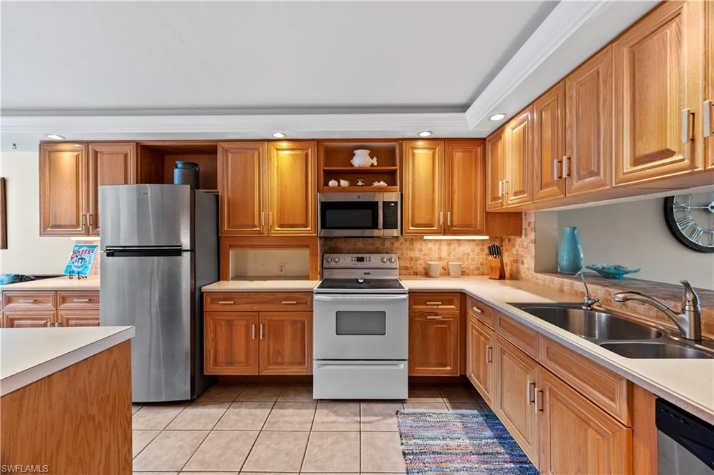 Photo of 1250 Yesica Ann CIR #E105, NAPLES, FL 34110 (MLS # 226021382)