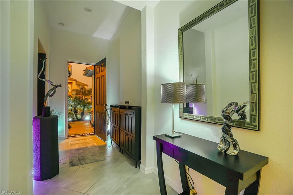 PORTICO - Residential