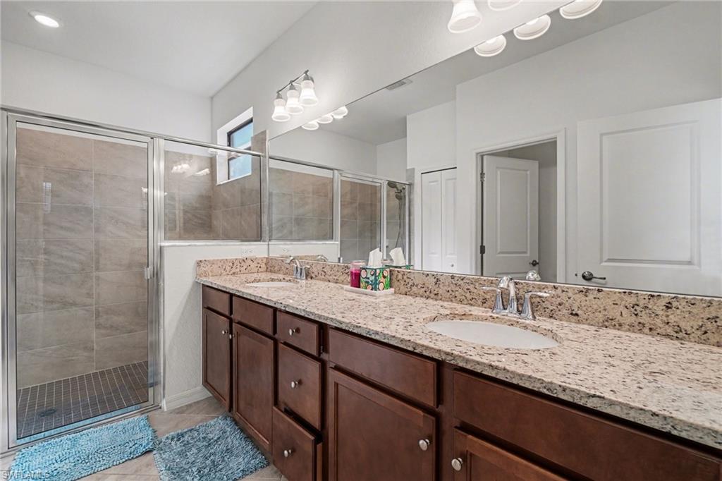 PORTICO - Residential