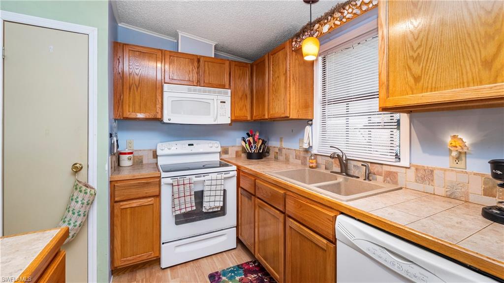 WEST WIND ESTATES - Residential