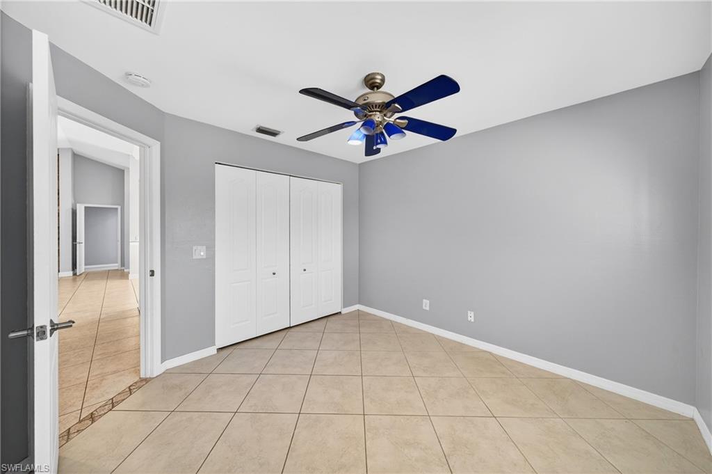 SAN CARLOS PARK - Residential