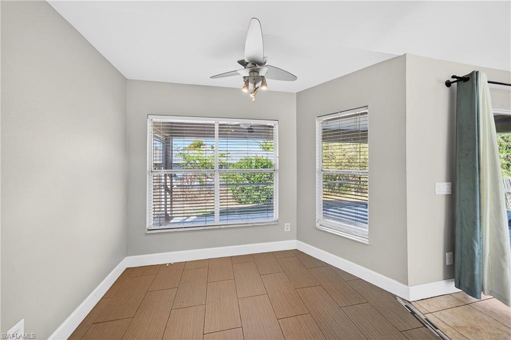 SAN CARLOS PARK - Residential