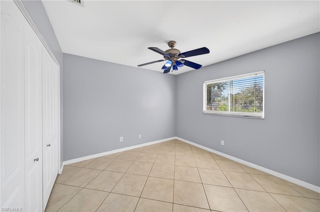 SAN CARLOS PARK - Residential