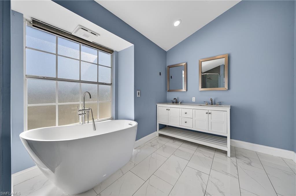 SAN CARLOS PARK - Residential