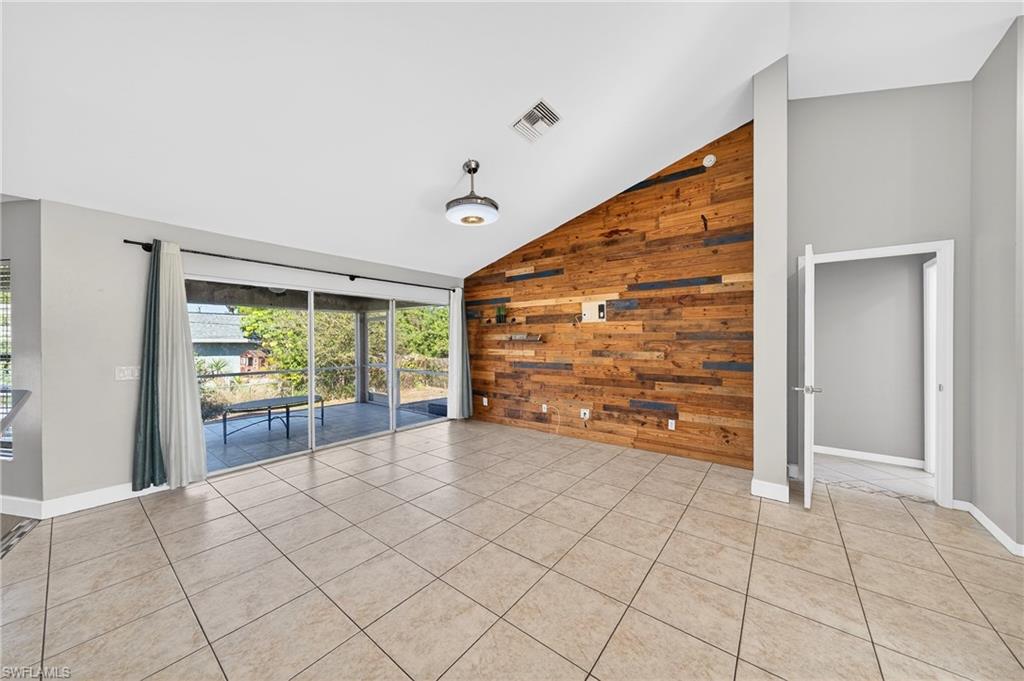 SAN CARLOS PARK - Residential