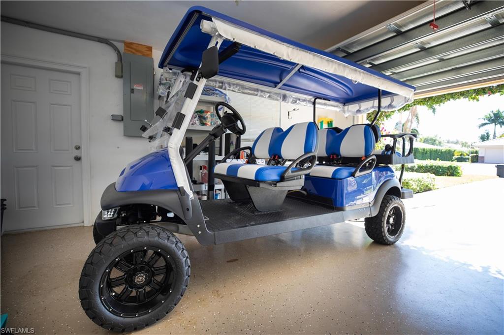 MOORINGS - Residential