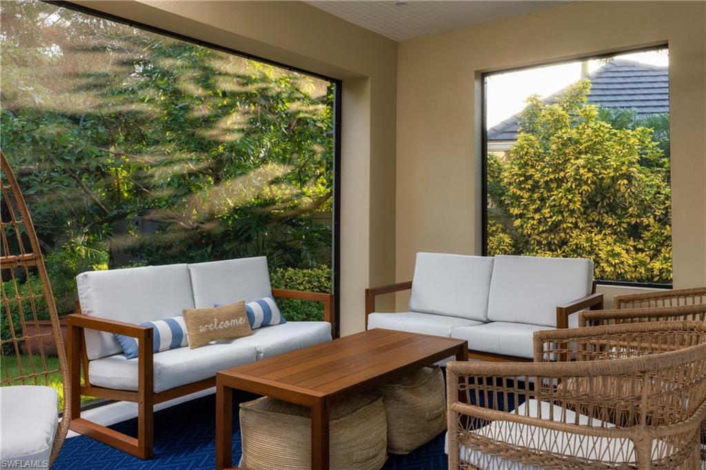 MOORINGS - Residential