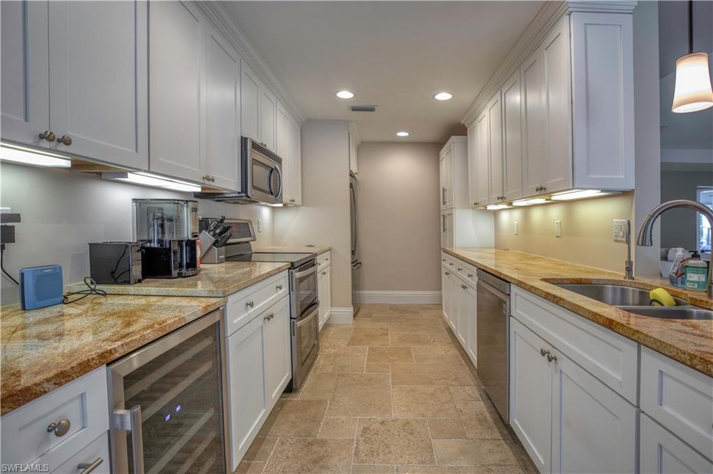 MOORINGS - Residential