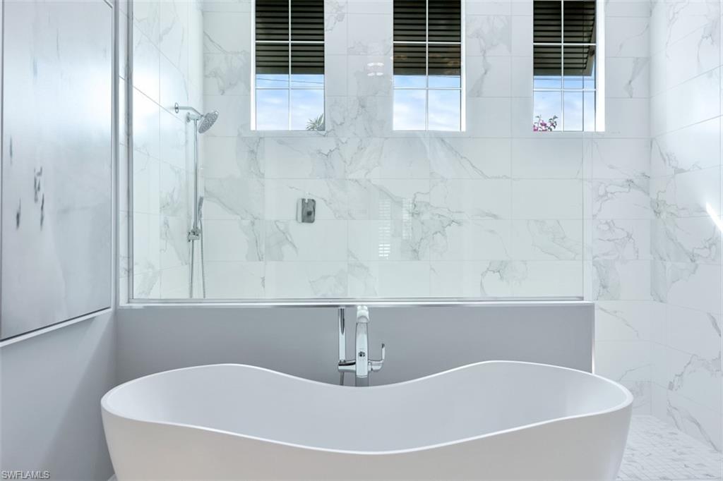 PINE RIDGE - Residential