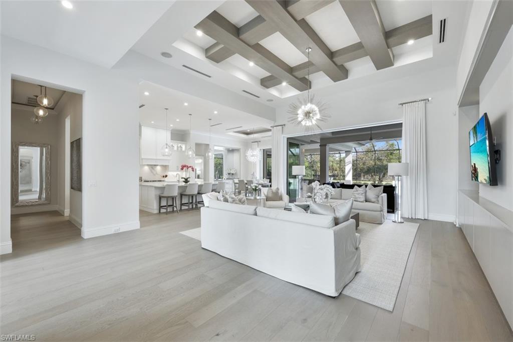 PINE RIDGE - Residential