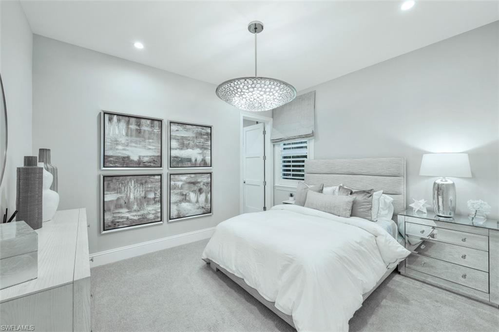 PINE RIDGE - Residential