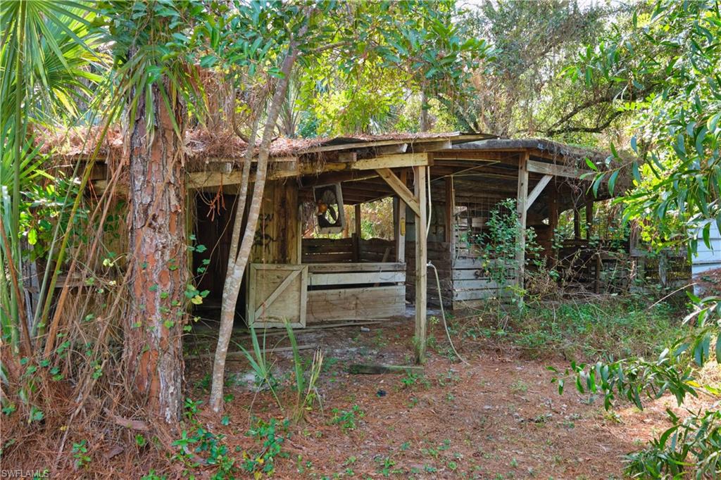 GOLDEN GATE ESTATES - Residential