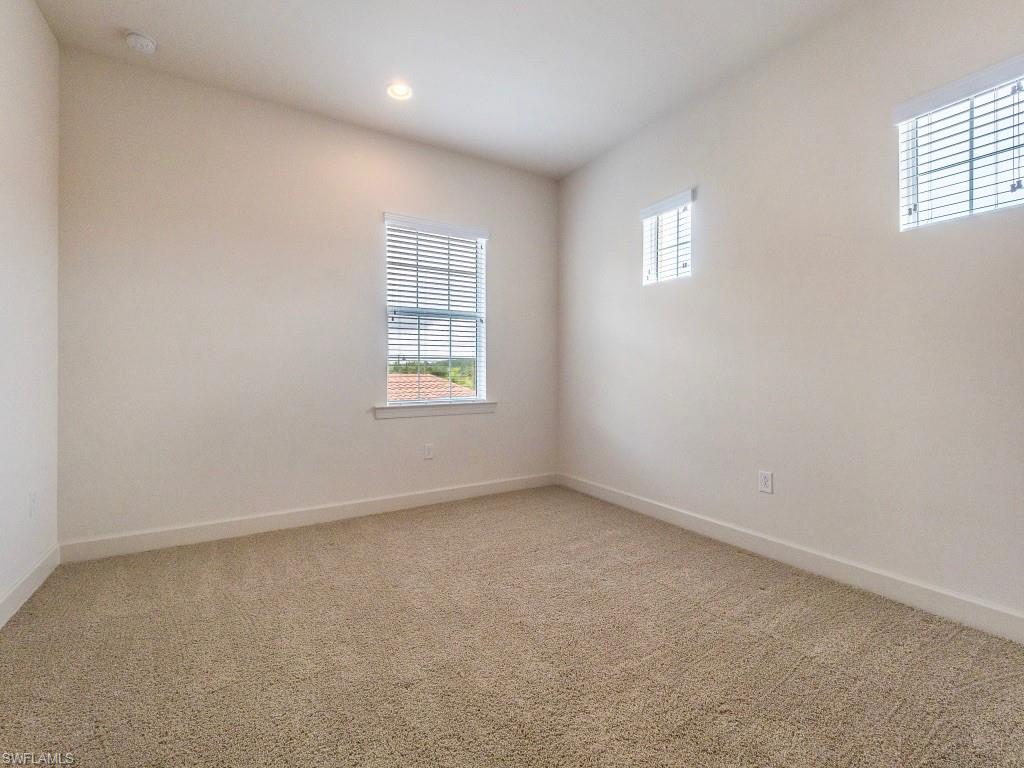 SOMERSET - Residential