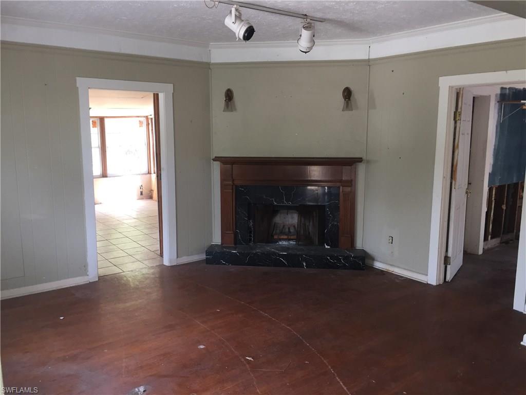 FORT MYERS - Residential