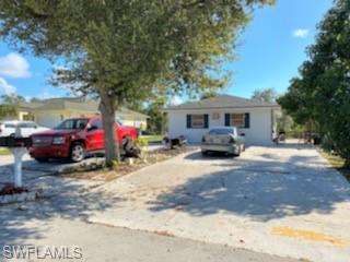 NAPLES MANOR - Residential