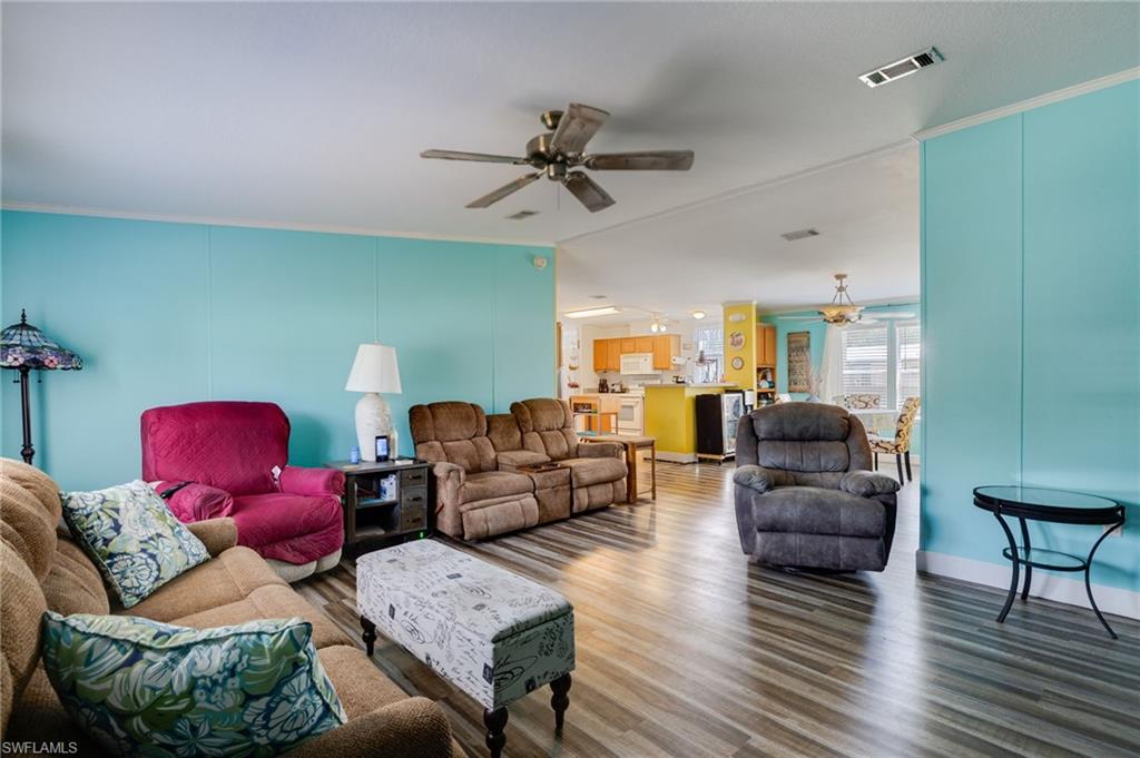 SPRING WOODS M/H SUBD - Residential