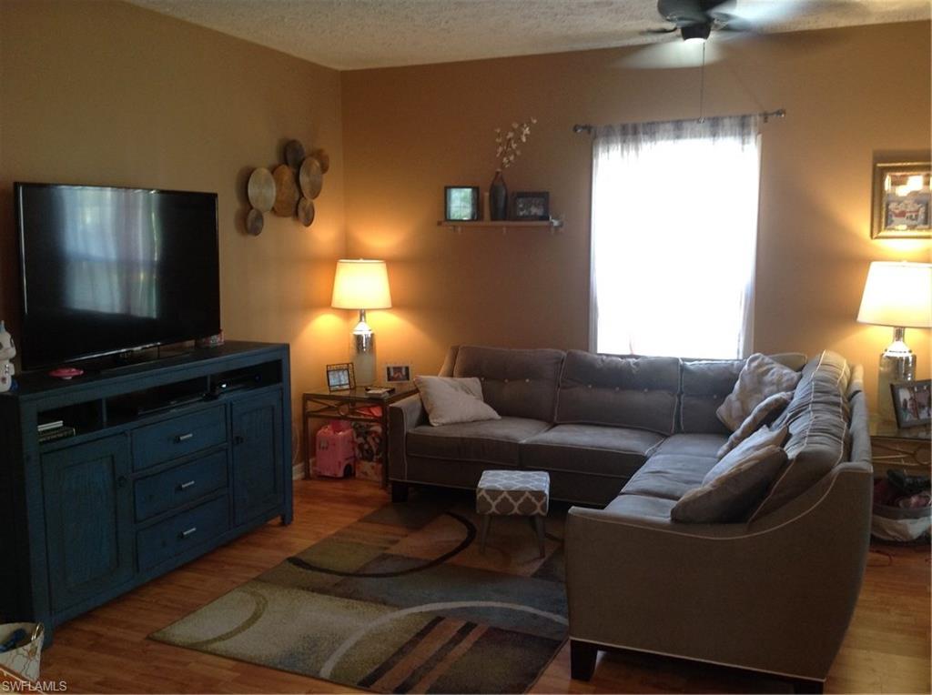 LEAWOOD LAKES - Residential