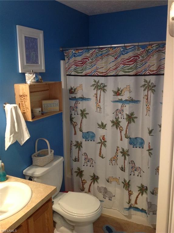 LEAWOOD LAKES - Residential