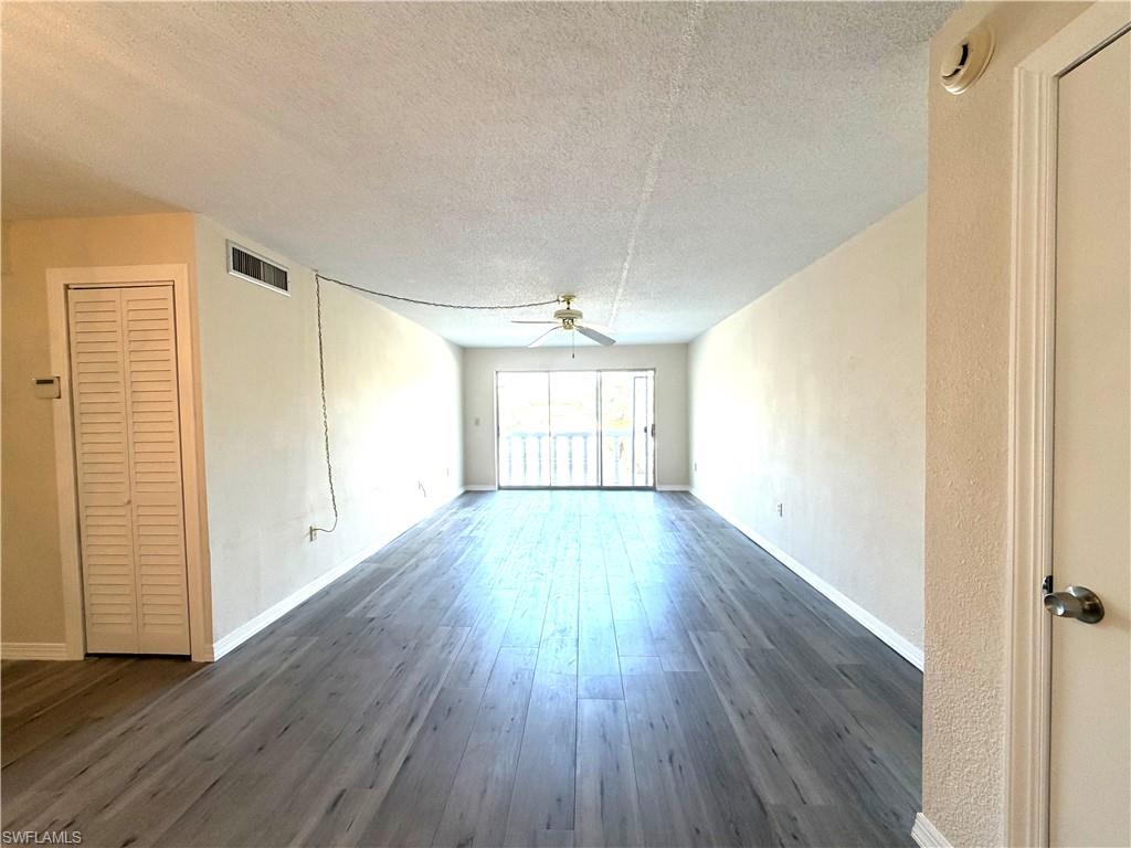 WINDSOR WEST - Residential