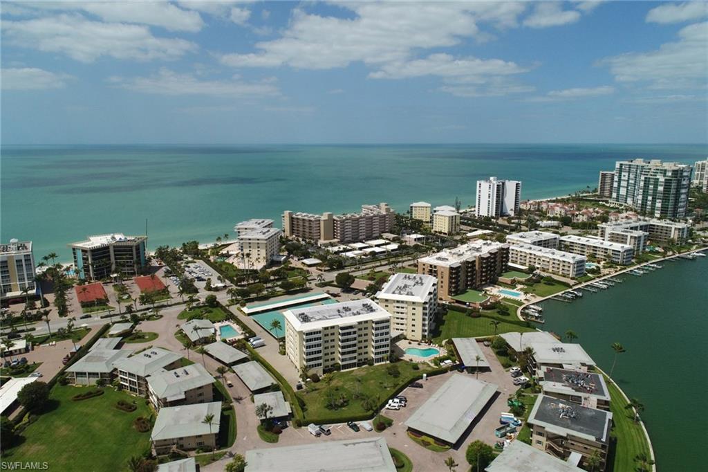 HARBORSIDE WEST - Residential