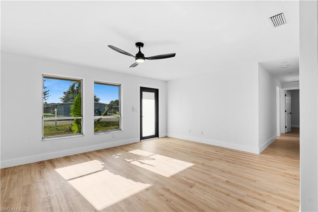 SAN CARLOS PARK - Residential