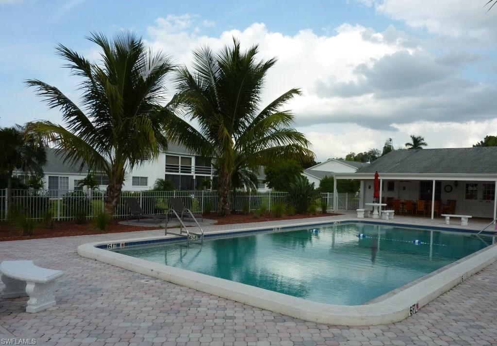 CYPRESS LAKES MANOR NORTH - Residential