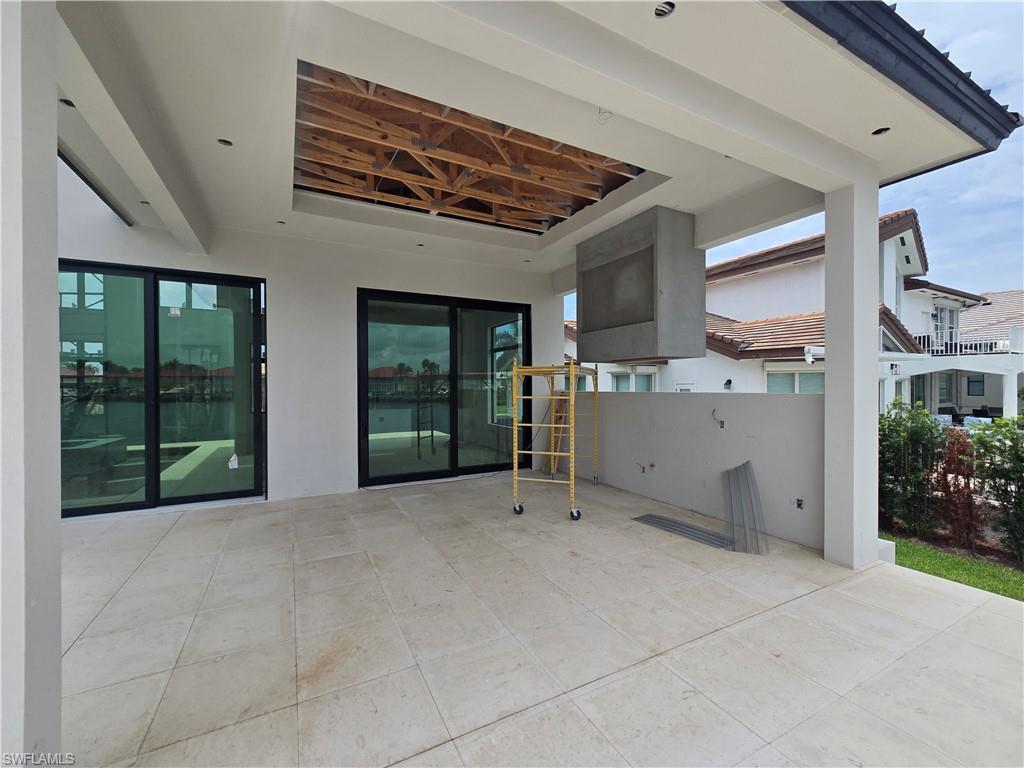 MARCO BEACH - Residential