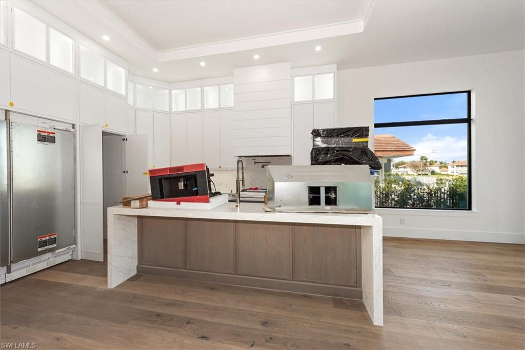 MARCO BEACH - Residential