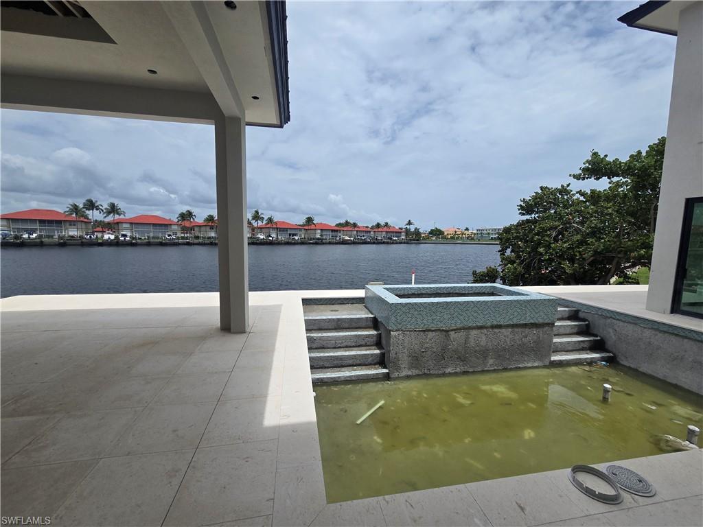 MARCO BEACH - Residential