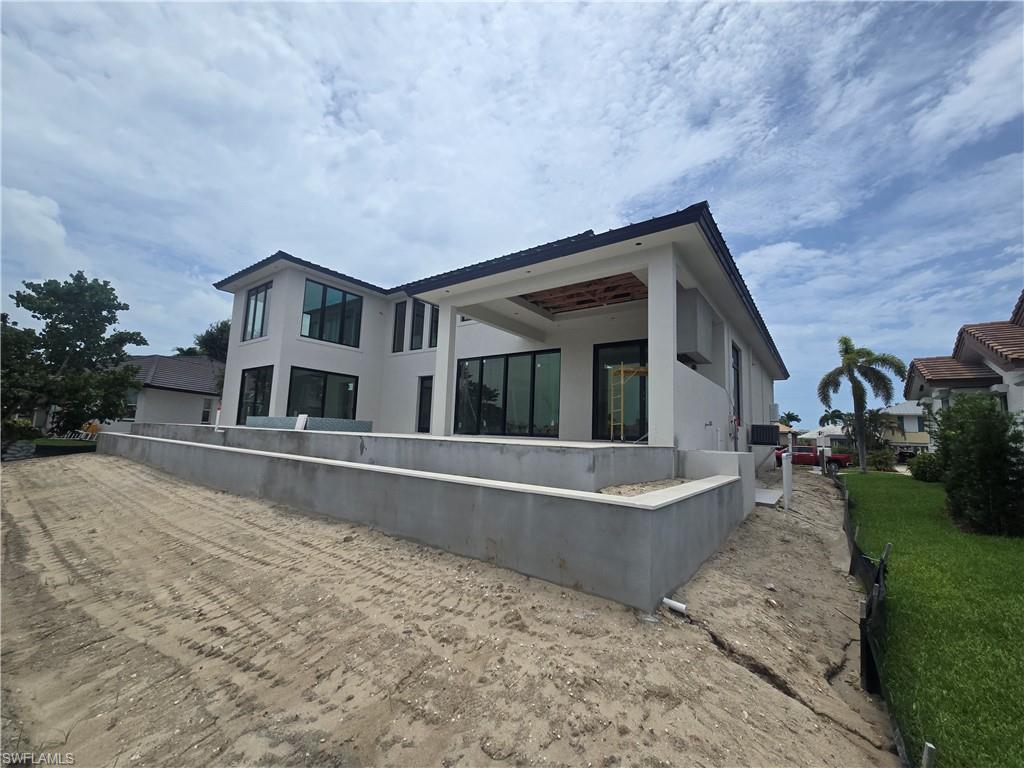 MARCO BEACH - Residential