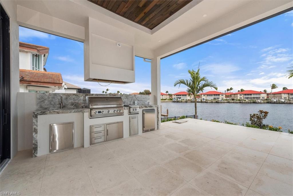 MARCO BEACH - Residential