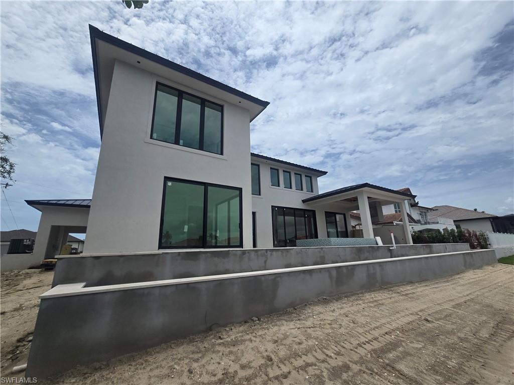 MARCO BEACH - Residential