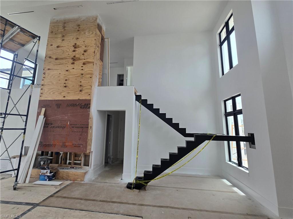 MARCO BEACH - Residential