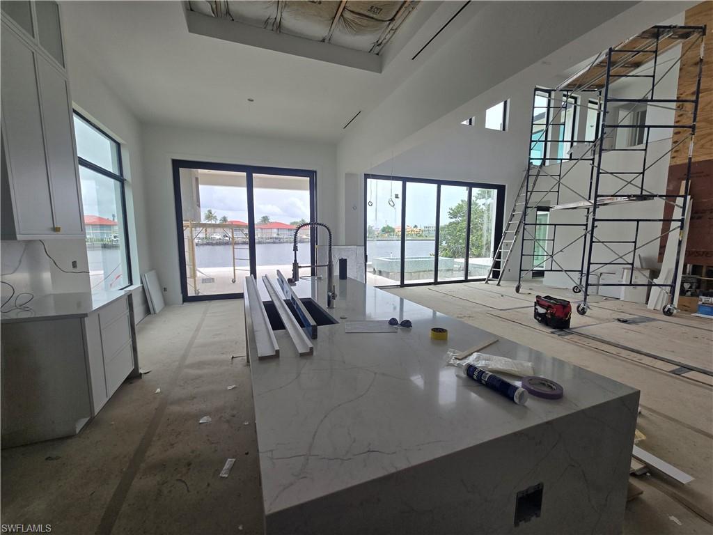 MARCO BEACH - Residential