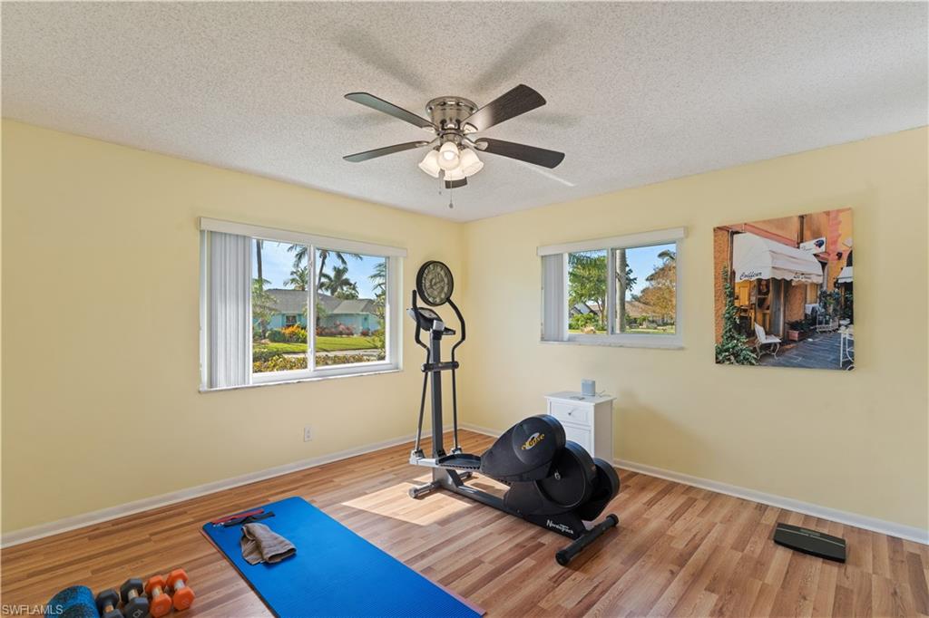 TOWN AND RIVER - Residential