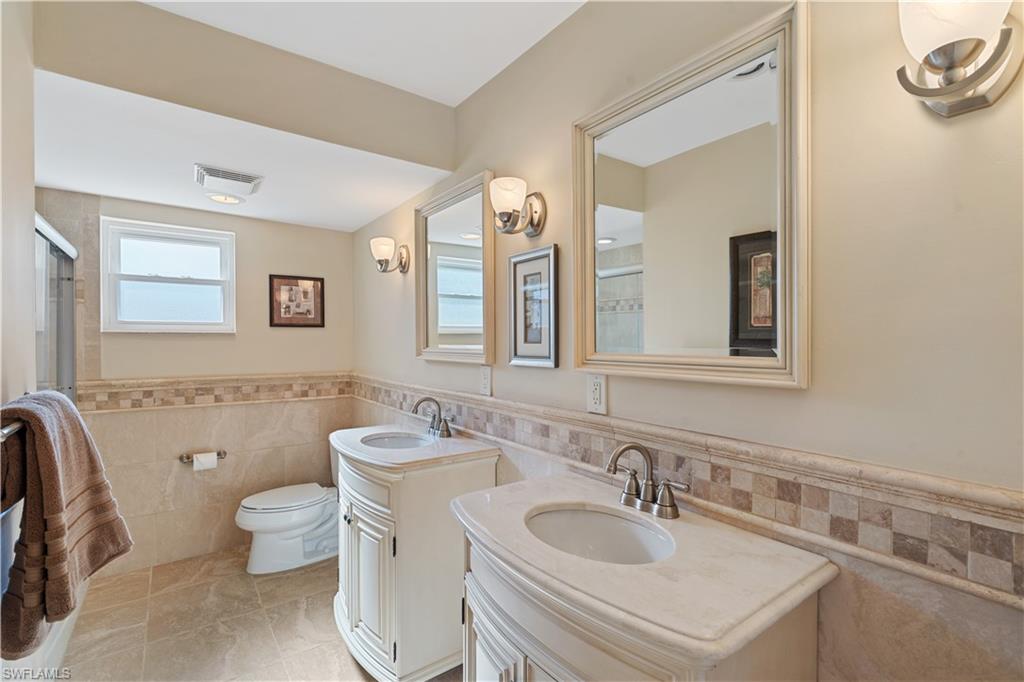 TOWN AND RIVER - Residential