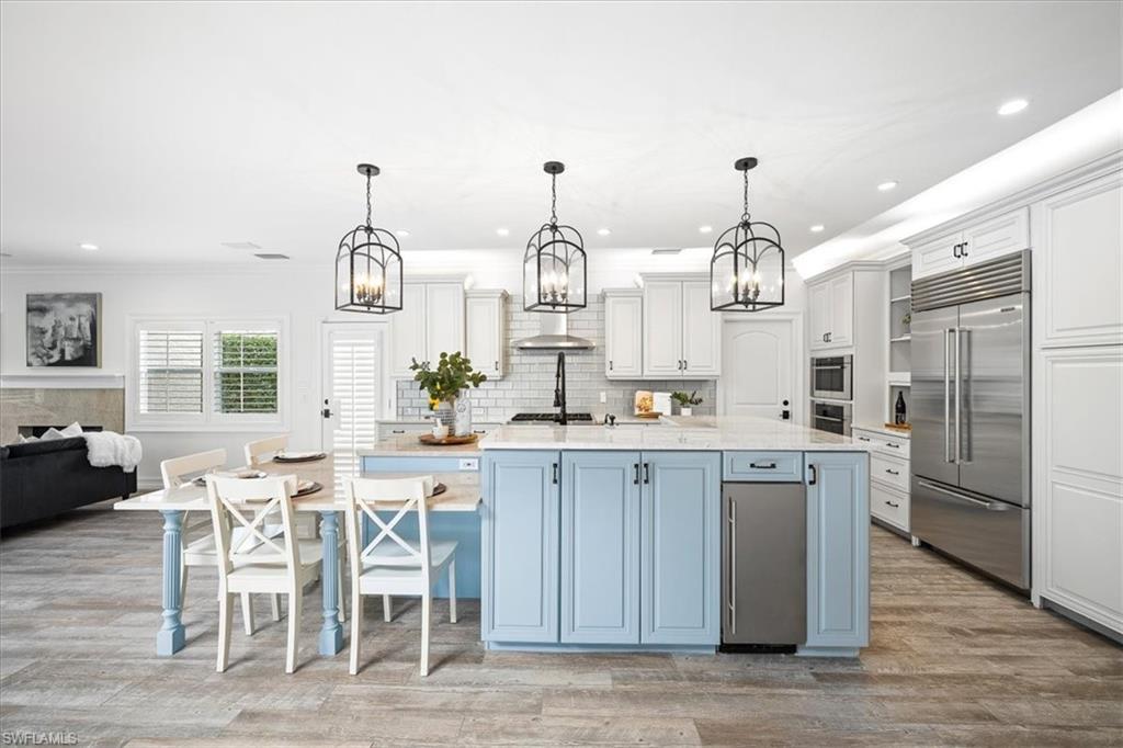 PARK SHORE - Residential