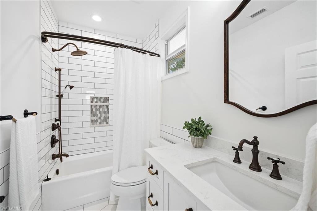 PARK SHORE - Residential