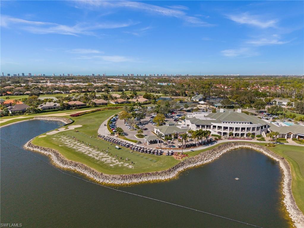 LANCASTER SQUARE - Residential