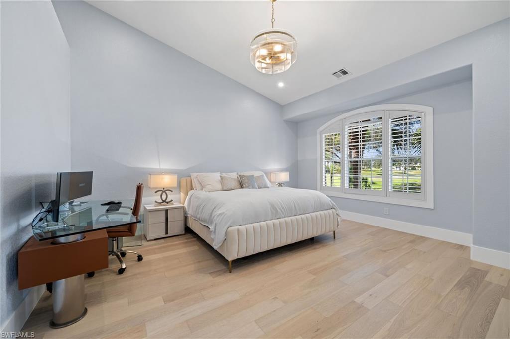 LANCASTER SQUARE - Residential