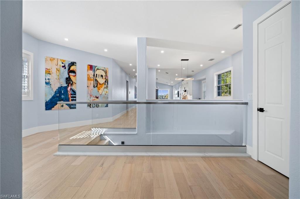 LANCASTER SQUARE - Residential