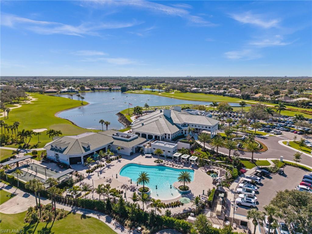 LANCASTER SQUARE - Residential