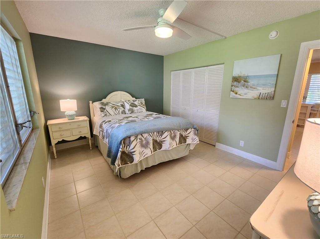 AQUARIUS APTS OF MARCO ISLAND - Residential Lease