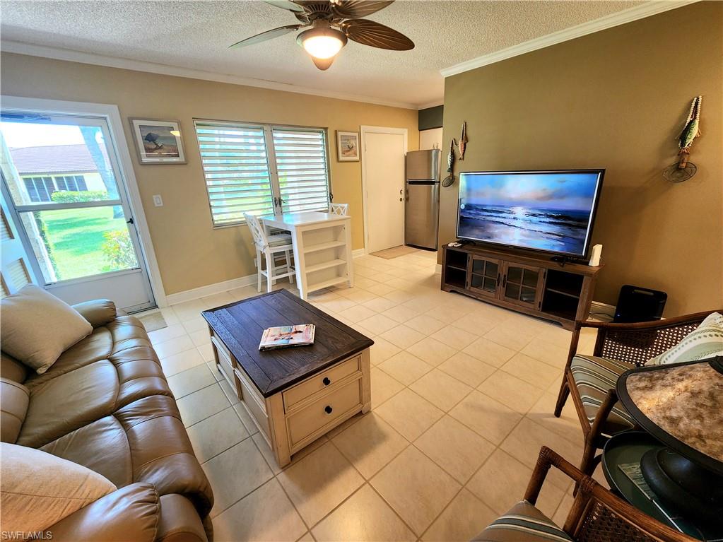 AQUARIUS APTS OF MARCO ISLAND - Residential Lease